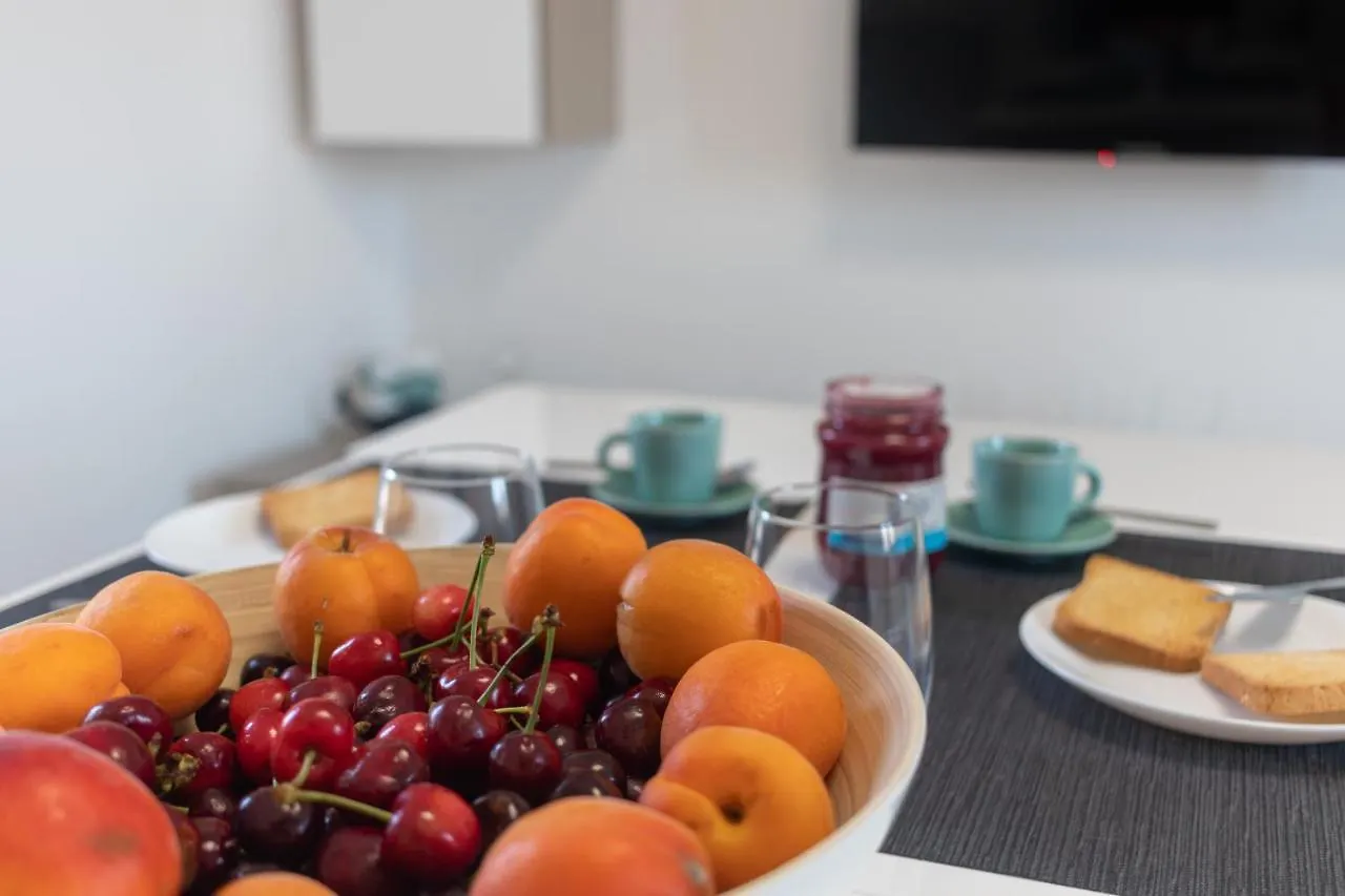 Suite N12 - Luxury Apartment Bari 0*,