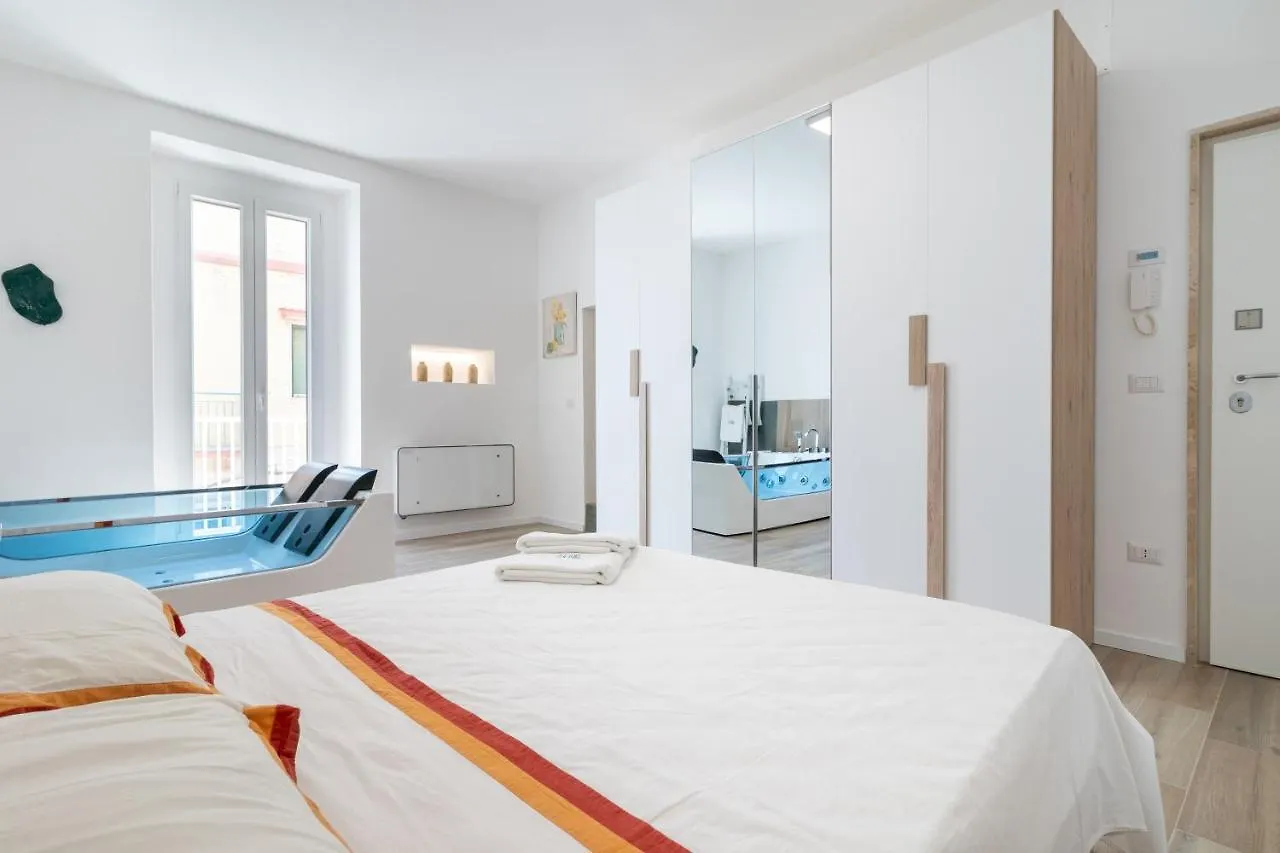 Suite N12 - Luxury Apartment Bari Italia